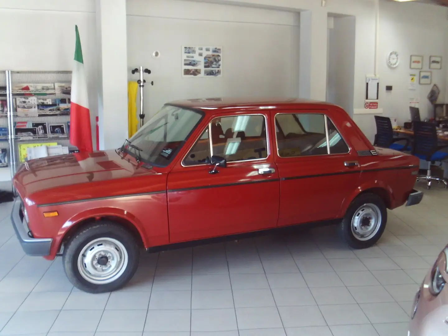 Fiat 128 1100 CL. Confort Коричневий - 1