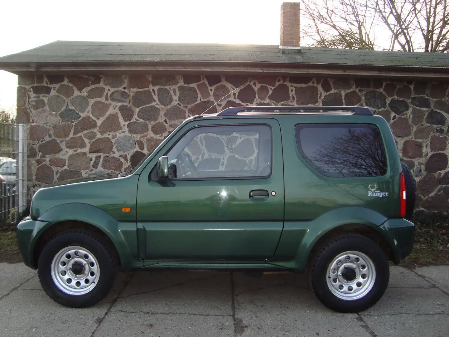 Suzuki Jimny Ranger Lim.- 4x4- Tüv neu Зелений - 2