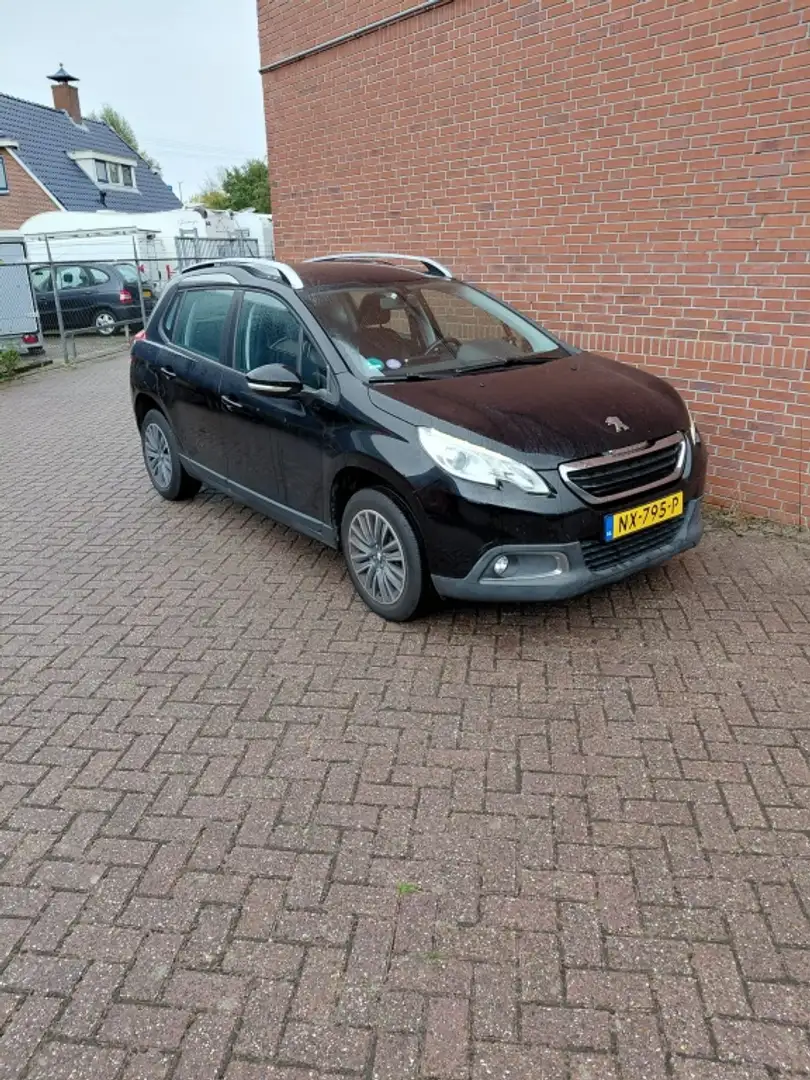 Peugeot 2008 1.2 PureTech Active Zwart - 2
