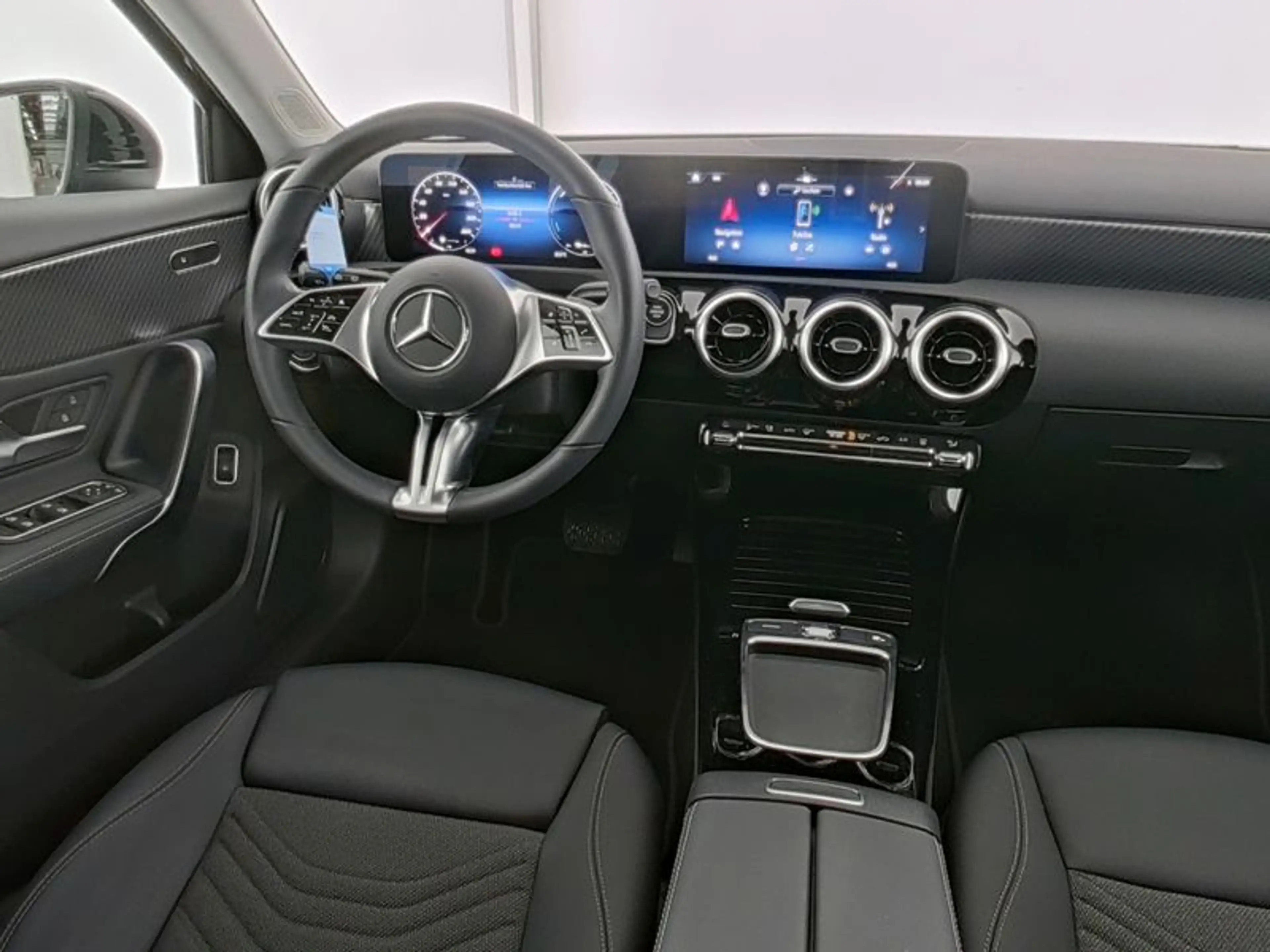 Mercedes-Benz A 250 e  Progressive*Advanced*LED*Kamera*DAB* — photo 6