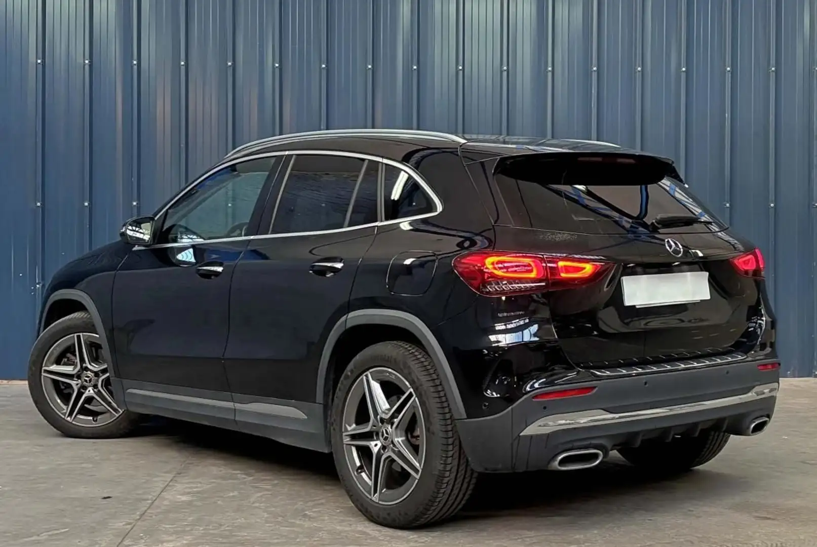 Mercedes-Benz GLA 200 Classe 2.0 200 D 150 AMG LINE 8G-DCT - Garantie 1 An - Suivi complet - Siège chauffant Schwarz - 2