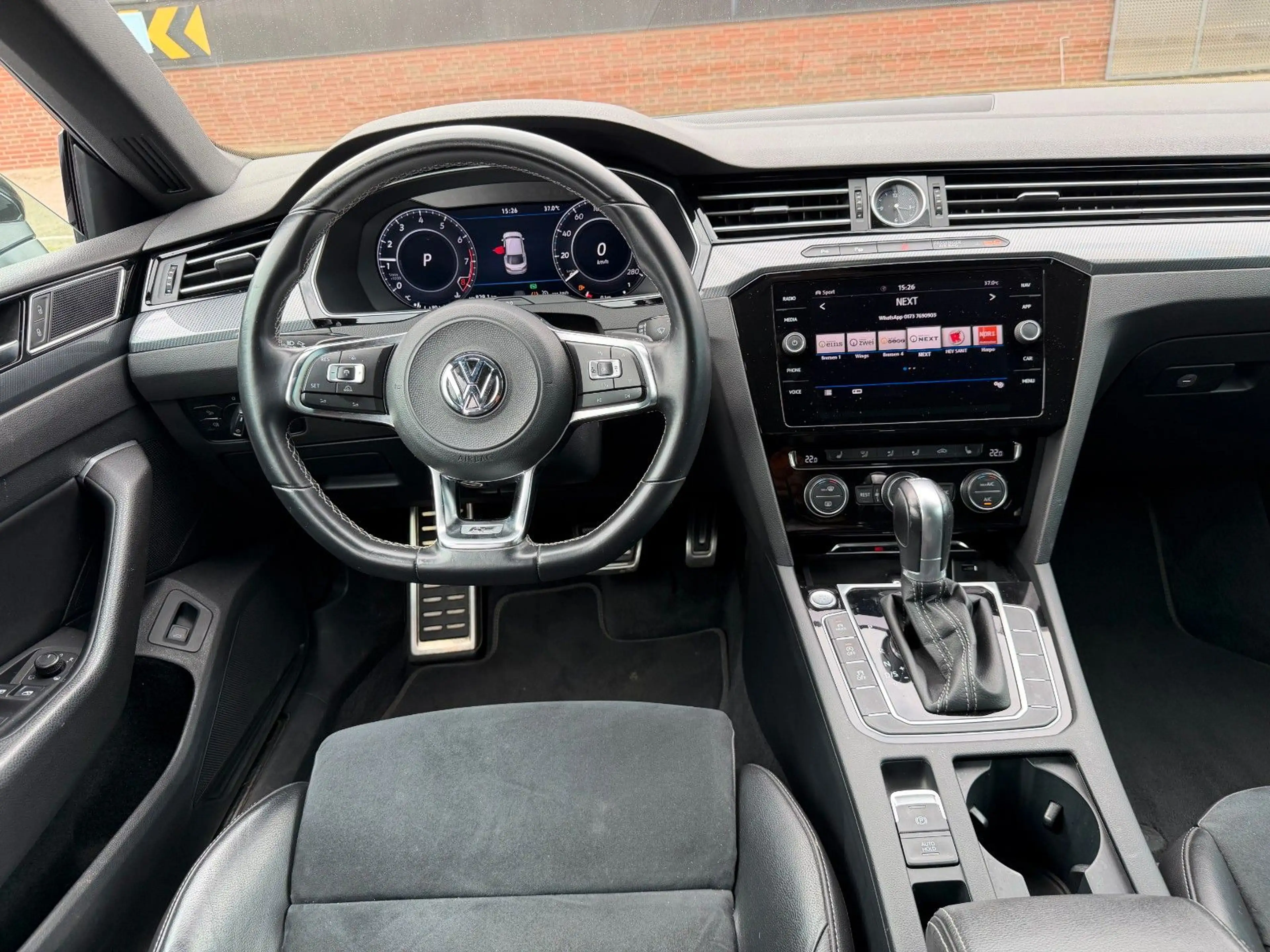 Volkswagen Arteon R-Line 4Motion — photo 13