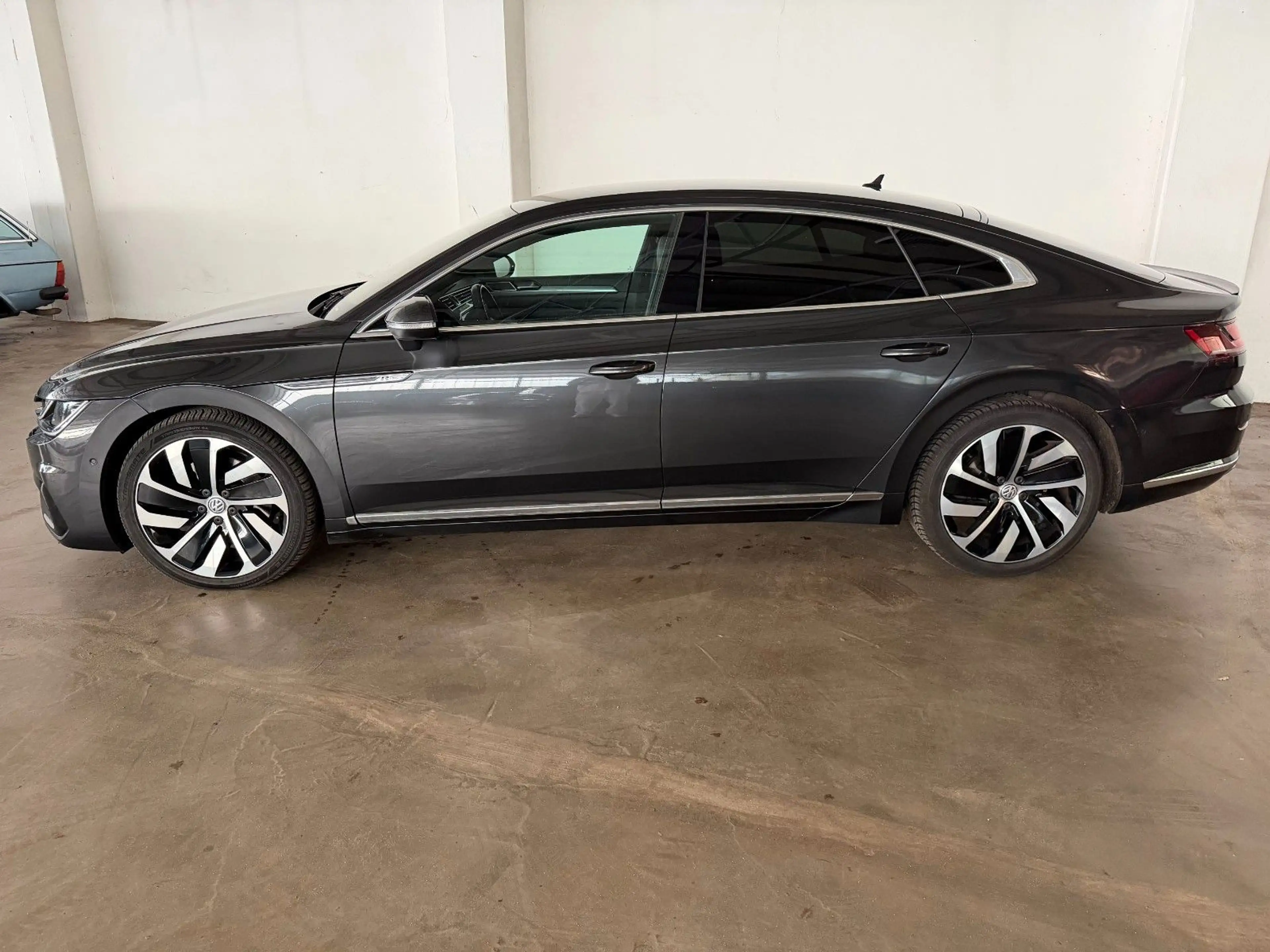 Volkswagen Arteon R-Line 4Motion — photo 3