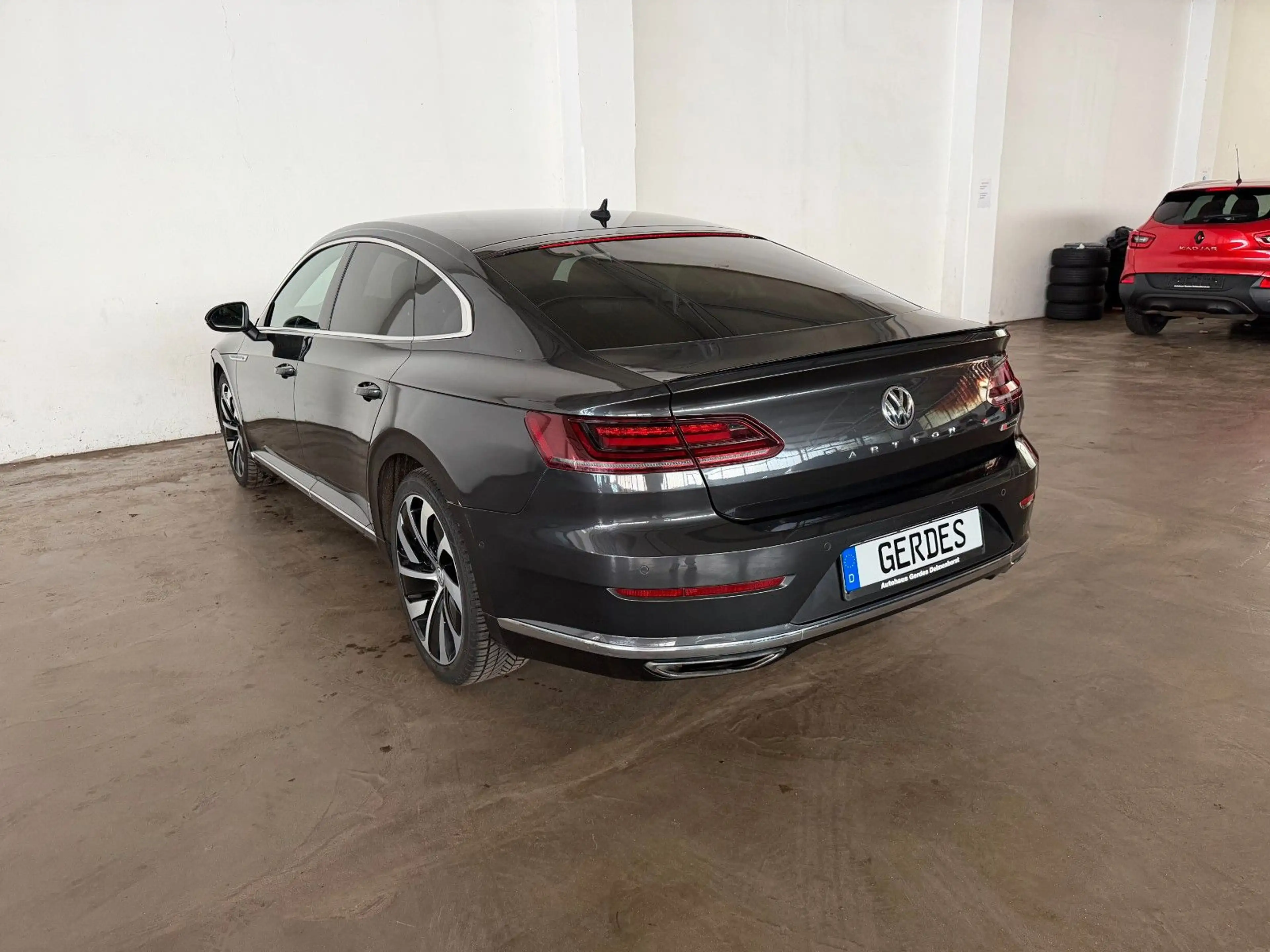 Volkswagen Arteon R-Line 4Motion — photo 9