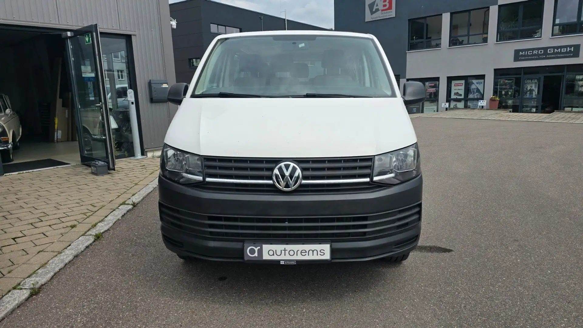Volkswagen T6 Transporter Kombi EcoProfi*9-SITZER*KLIMA* Weiß - 2