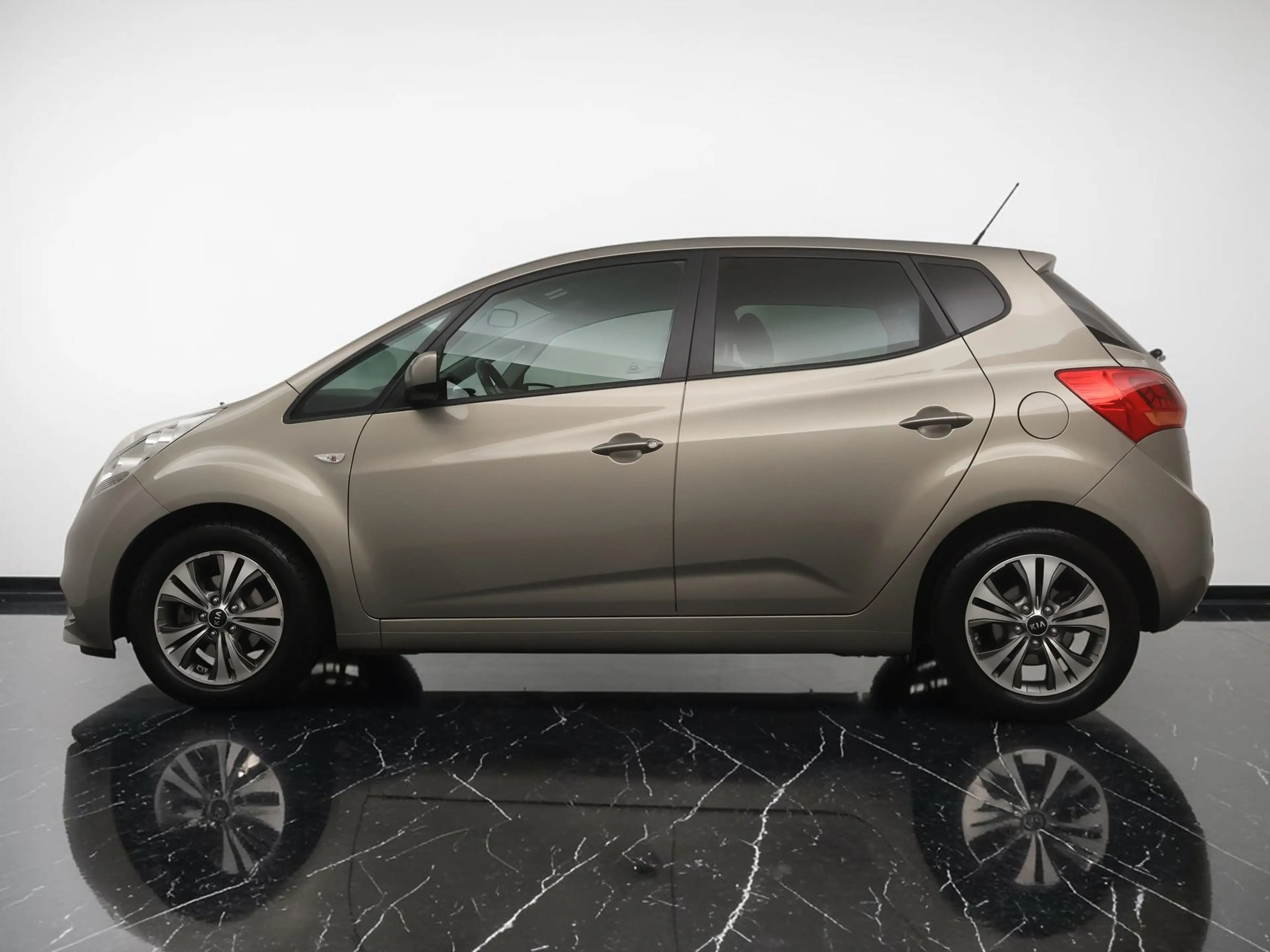 Kia Venga 1.6 CVVT DCT6 DynamicPlusLine Automaat - Navigatie — photo 4