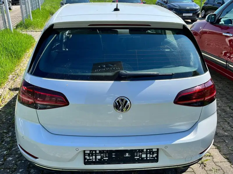 Annonce voiture d'occasion Volkswagen e-Golf - CARADIZE