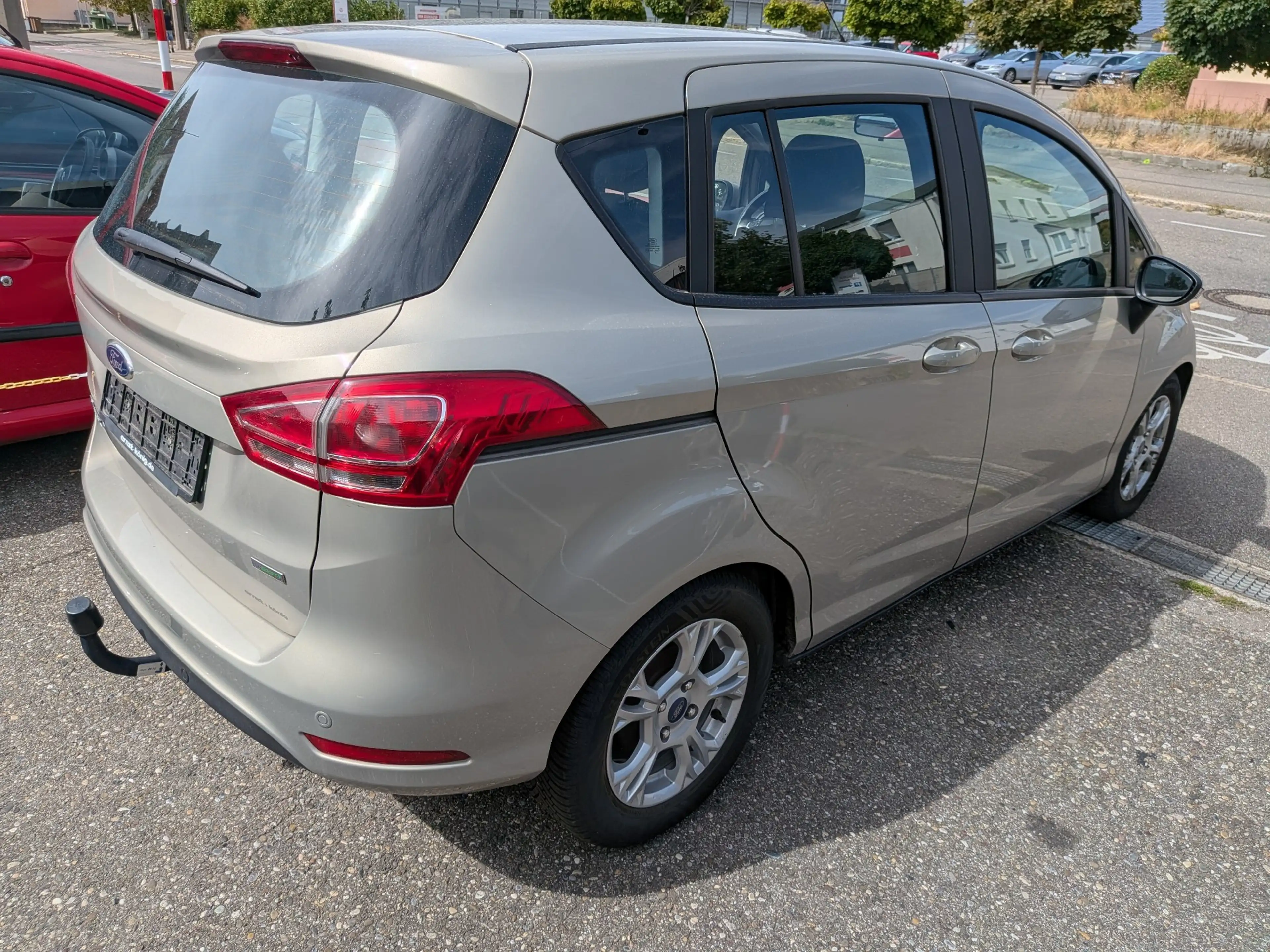 Ford B-Max Sync Edition — photo 3