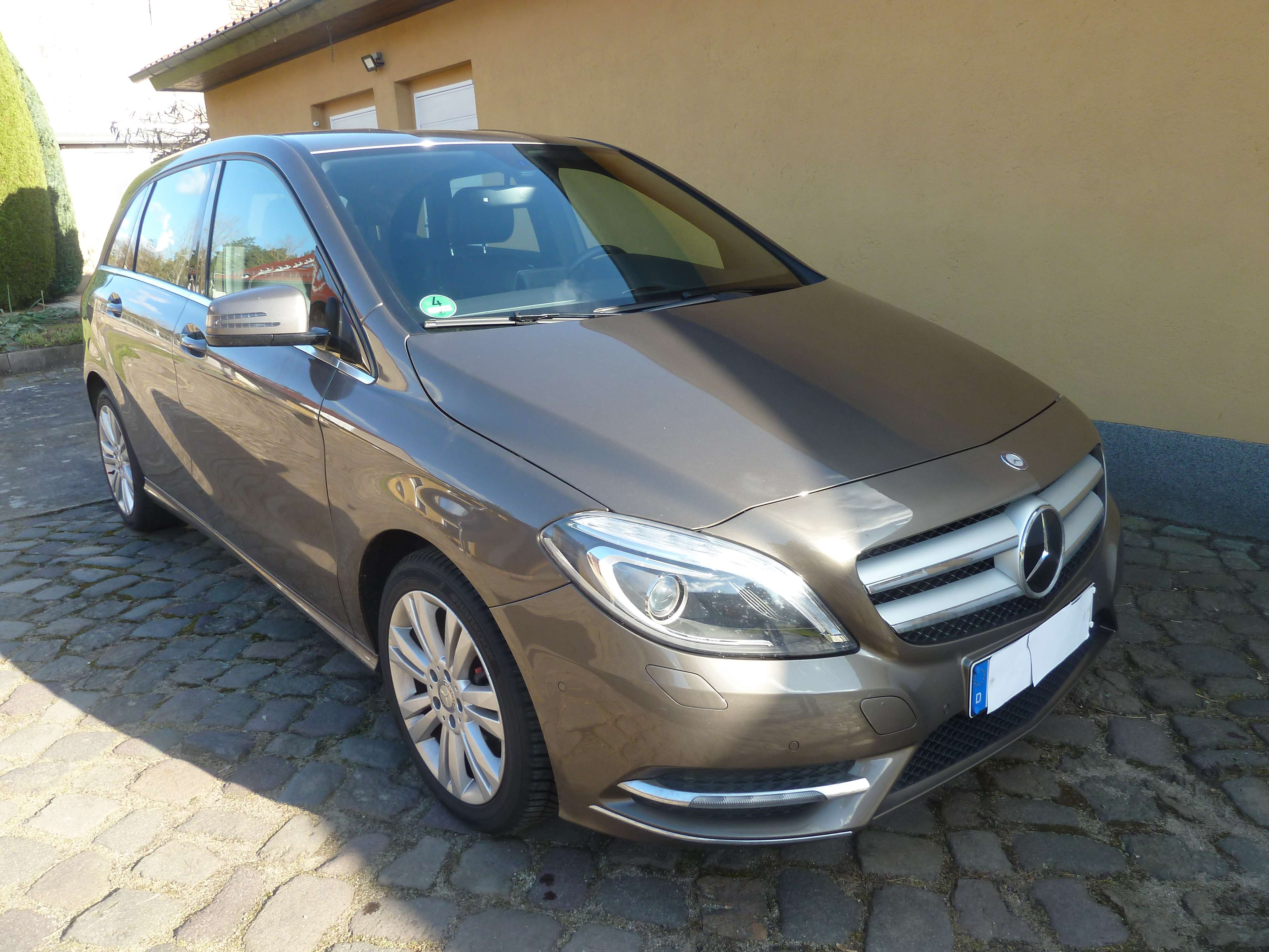 Second hand Mercedes Benz B-Class 200