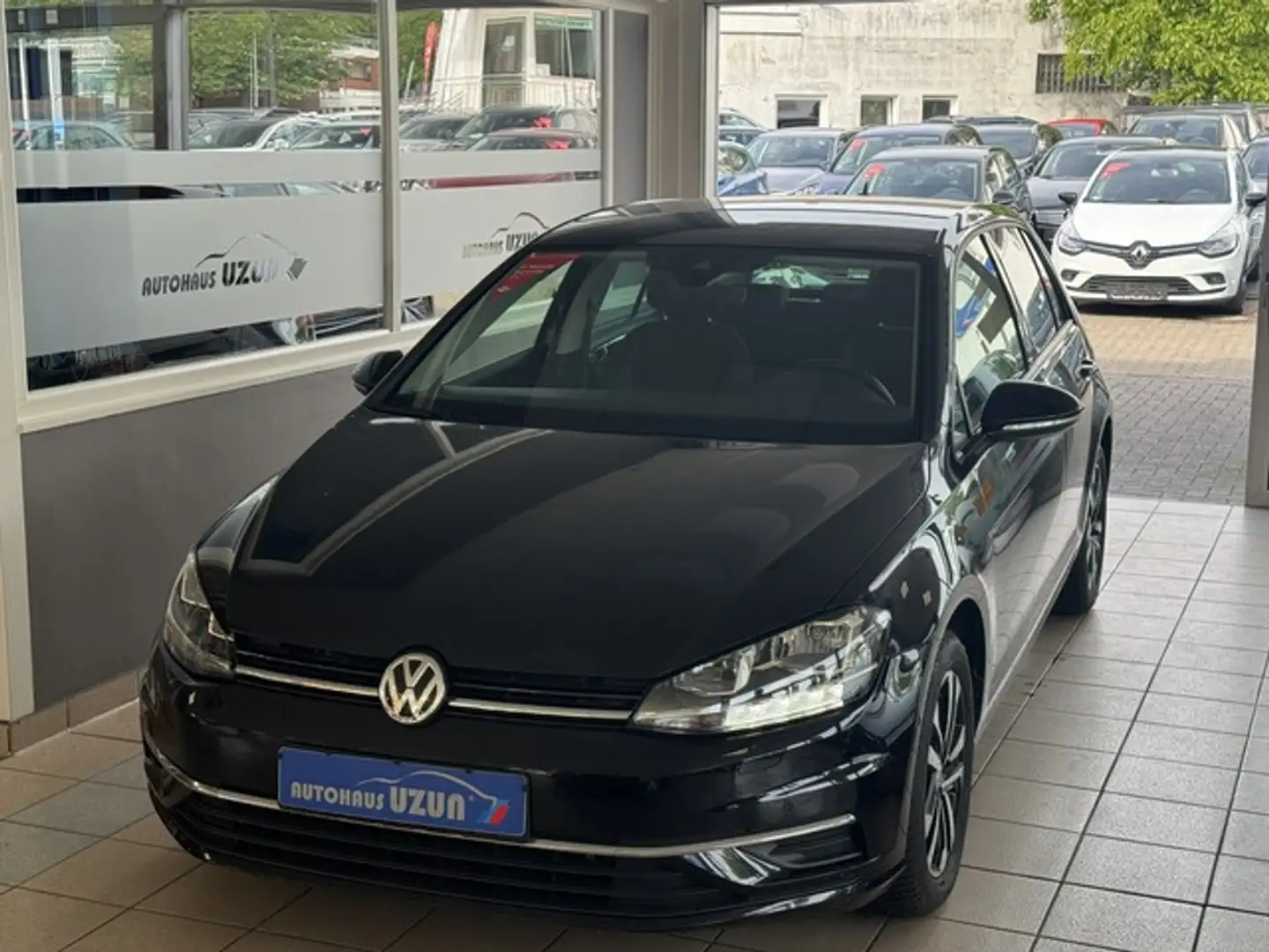 Volkswagen Golf VII IQ Drive SHZ Navi ACC Alllwetterreifen Schwarz - 2