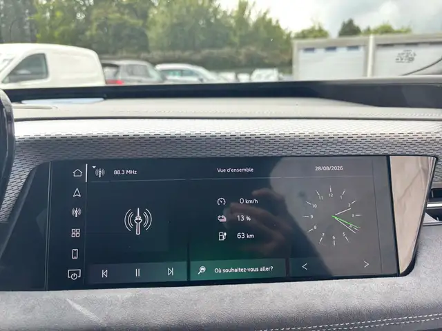 Audi A6 view 17