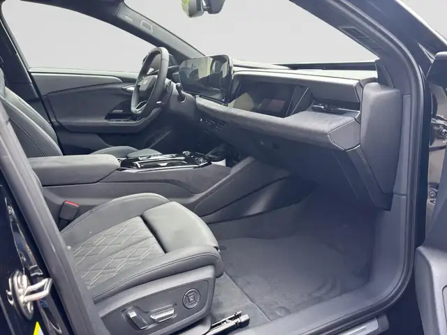 Audi A6 view 16