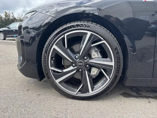 Audi A6 view 22