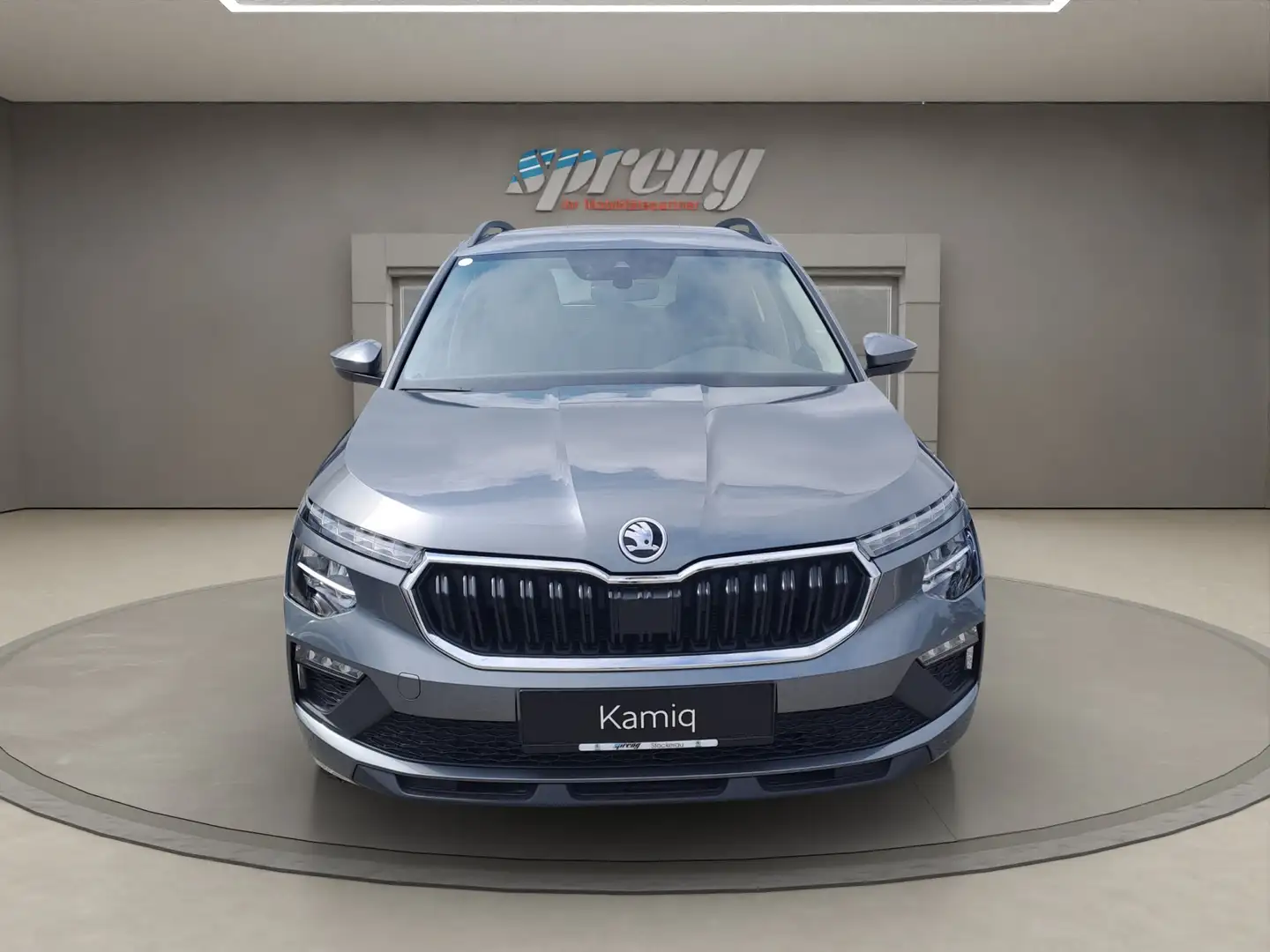Skoda Kamiq Essence - 95 PS TSI - nur € 17.999,-* Grau - 2