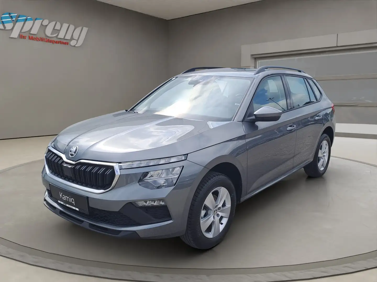Skoda Kamiq Essence - 95 PS TSI - nur € 17.999,-* Grau - 1