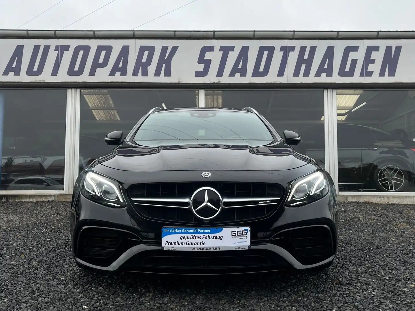 Mercedes-Benz E 63 AMG T 4Matic+ 20" / PANO / HUD / BURMESTER Schwarz - 2