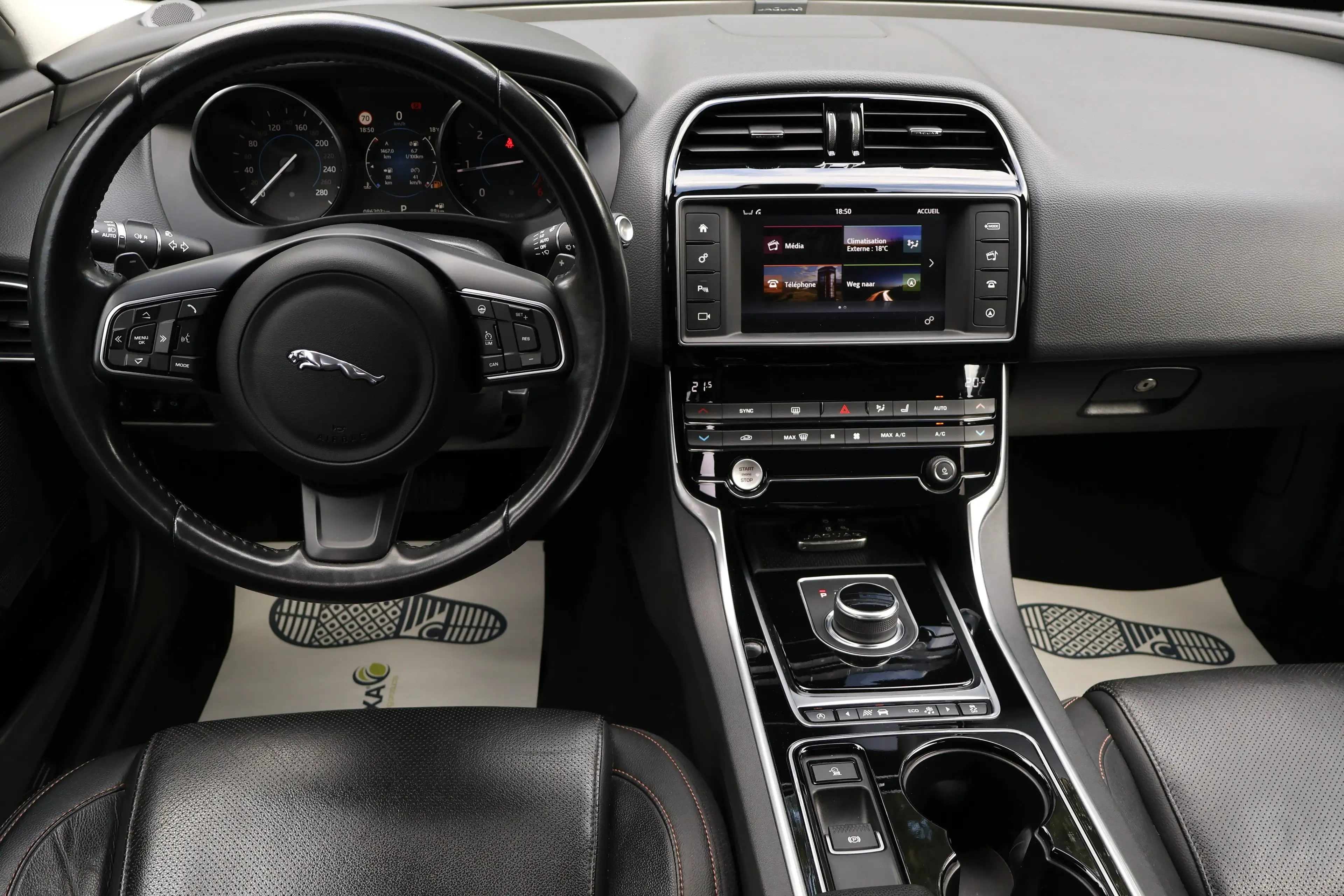 Jaguar XE XE 2.0 D Prestige LijnA Keyless LED Cam Garantie * — photo 10