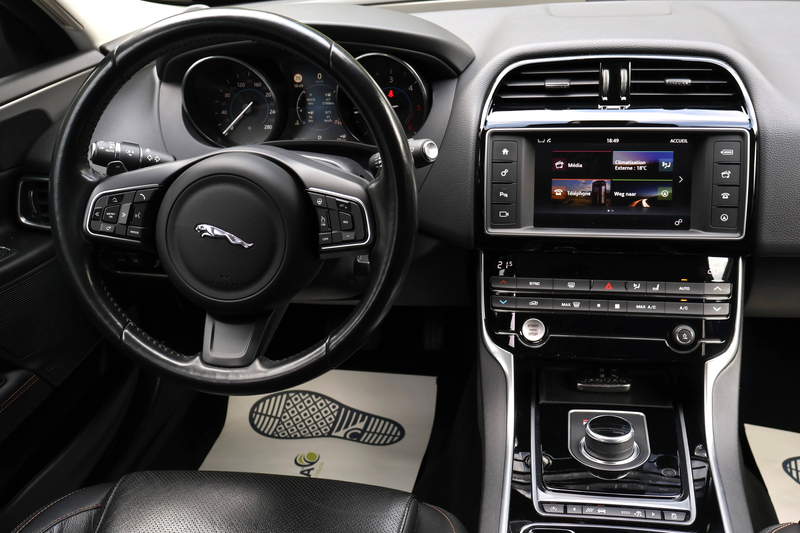 Jaguar XE XE 2.0 D Prestige LijnA Keyless LED Cam Garantie * — photo 7