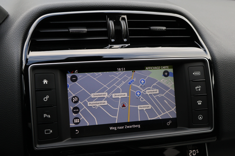 Jaguar XE XE 2.0 D Prestige LijnA Keyless LED Cam Garantie * — photo 15