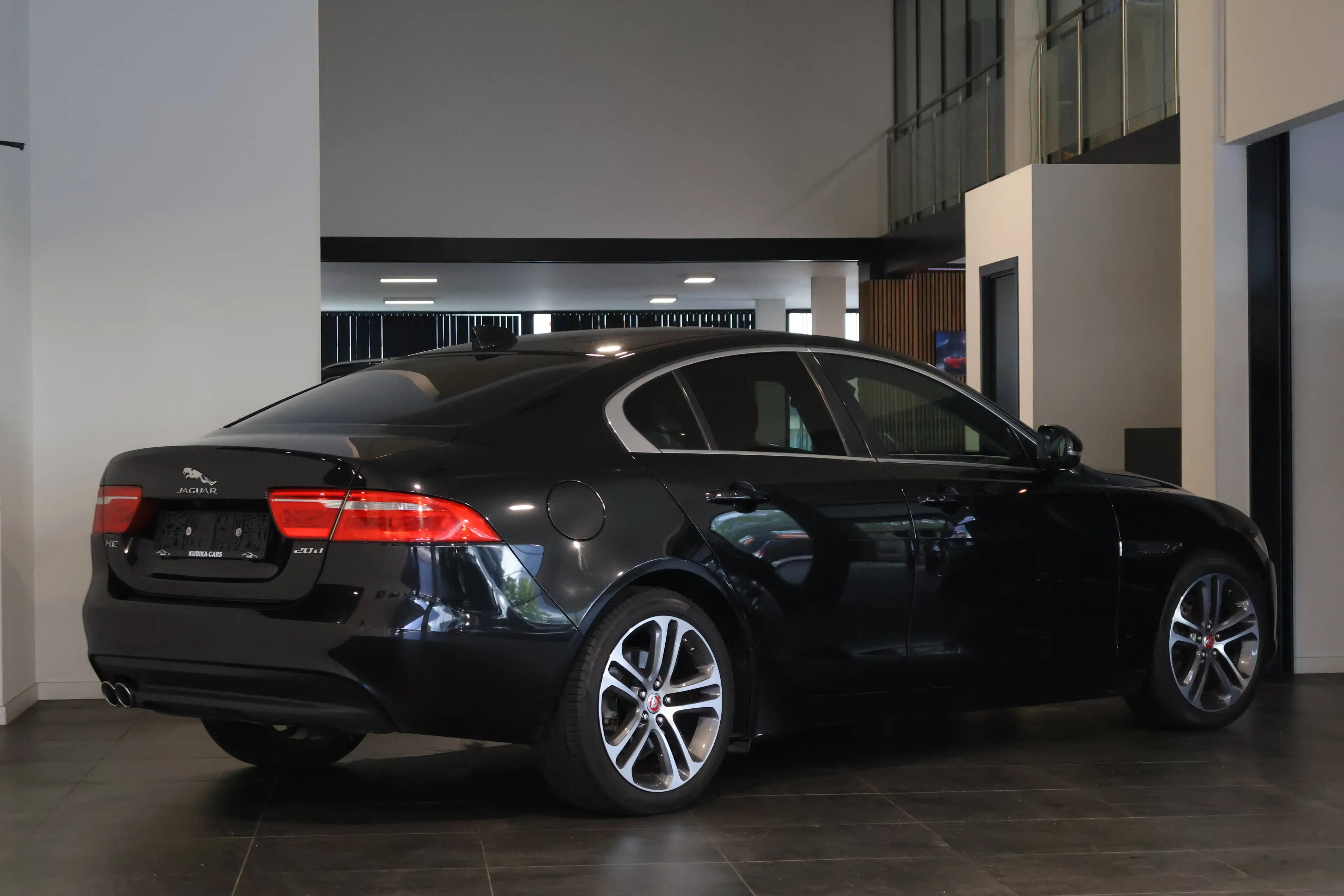 Jaguar XE XE 2.0 D Prestige LijnA Keyless LED Cam Garantie * — photo 5