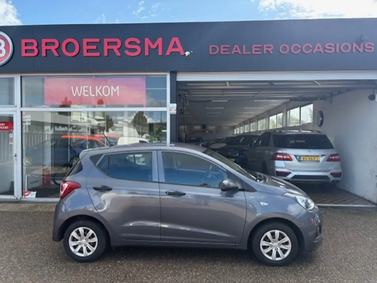 Hyundai i10 1.0i i-Motion 144.000 KM * NIEUWE APK *AIRCO * Grijs - 2