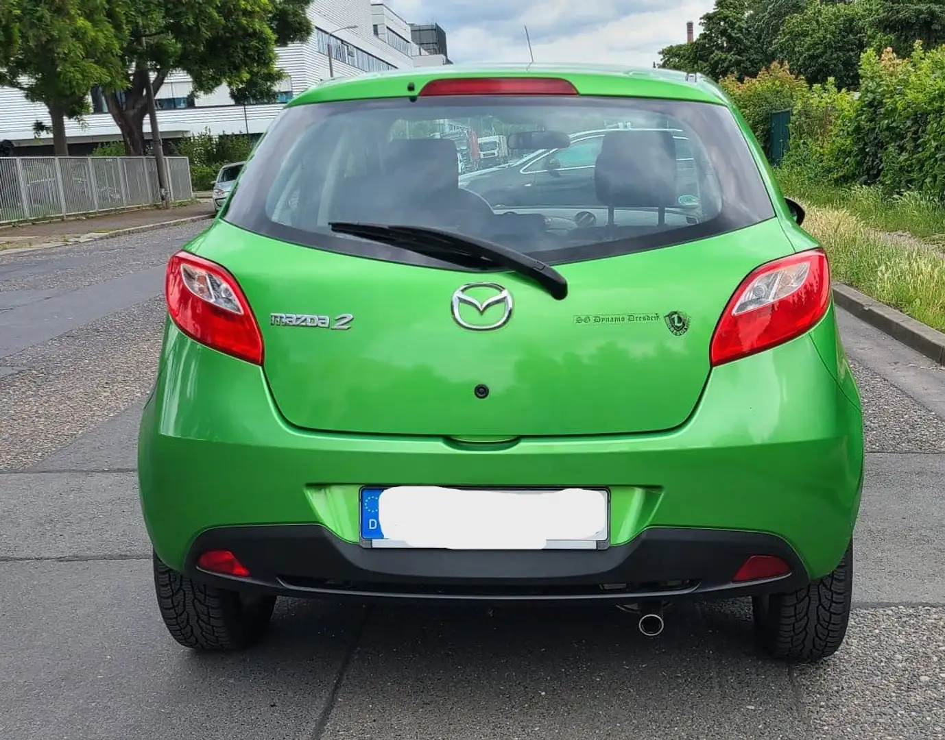 Mazda 2 2 1.3 MZR Edition Grün - 2