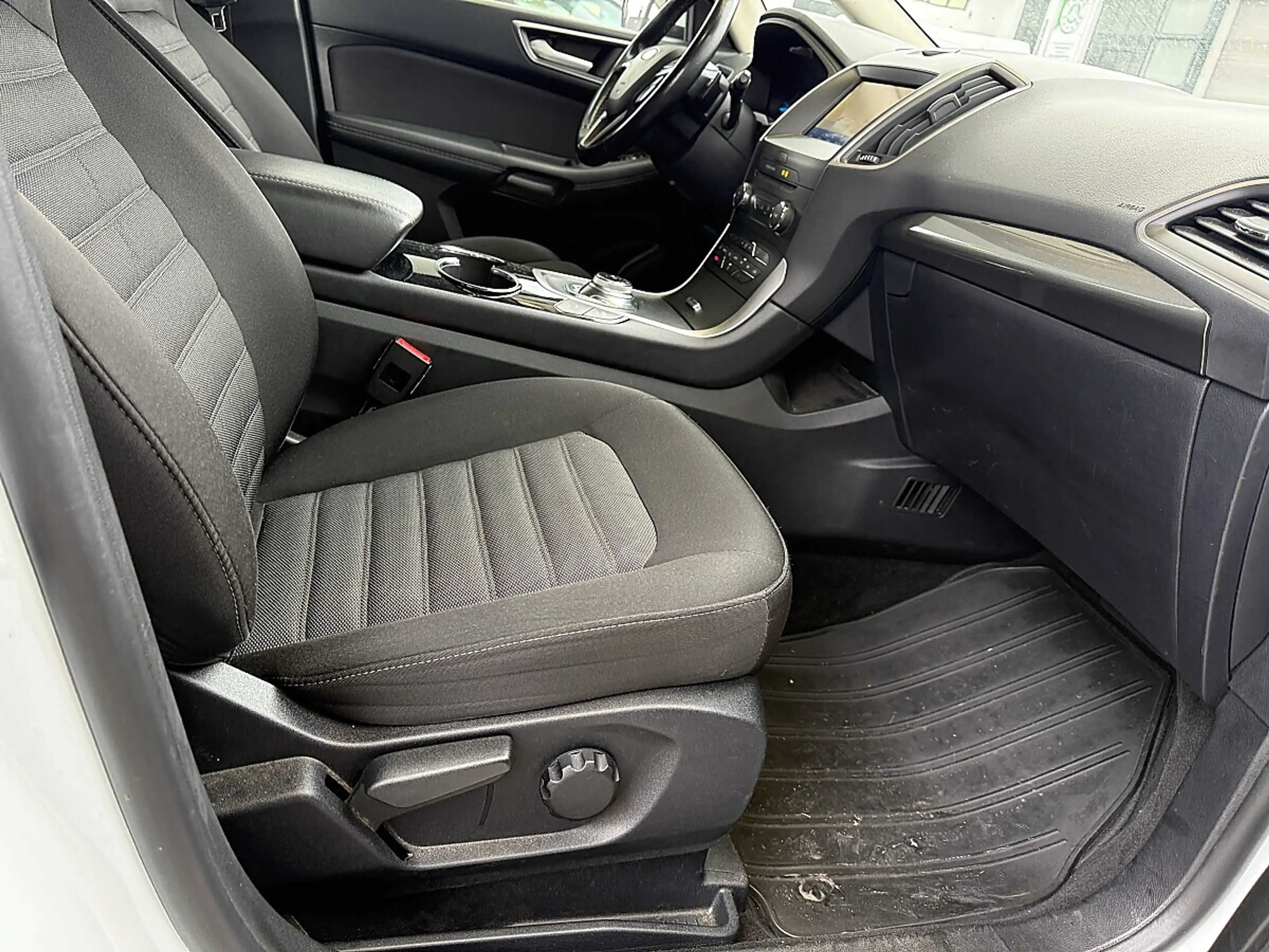 Ford S-Max S-MAX Trend 2.0 EcoBlue SCR Aut. — photo 11