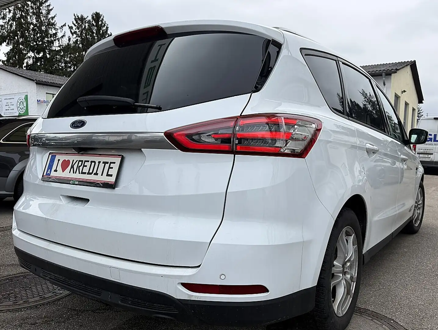 Ford S-Max S-MAX Trend 2.0 EcoBlue SCR Aut. Weiß - 2