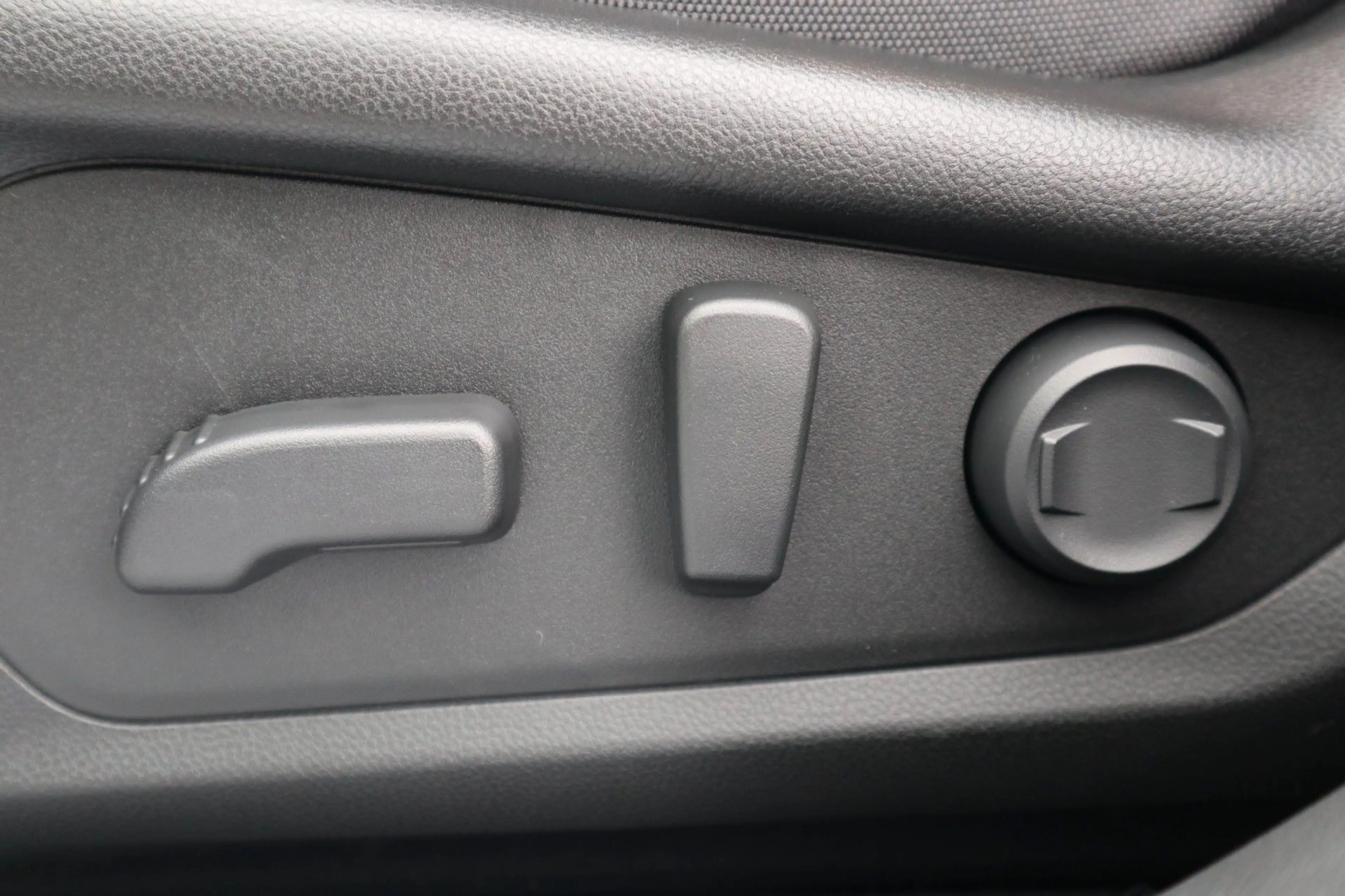 Subaru Crosstrek 2.0ie Comfort mit 360°-Kamera sofort — photo 14