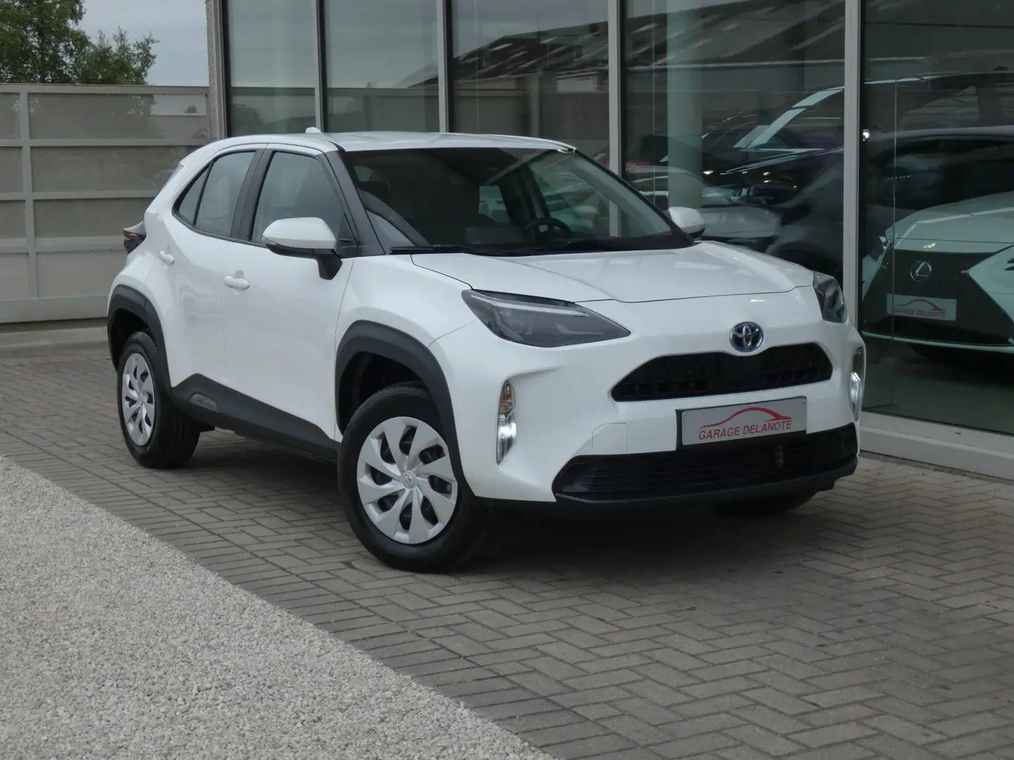 Toyota Yaris Cross 1.5i HYBRID Dynamic +Carplay +Parkeercamera Blanc - 1