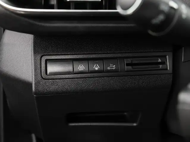 Peugeot 3008 view 11
