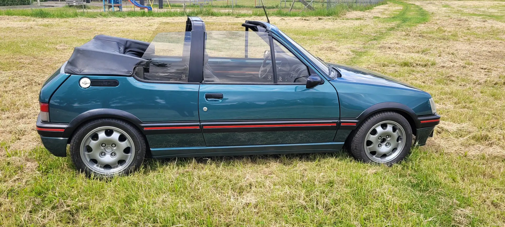 Peugeot 205 1.9 CTI 122pk Groen - 1