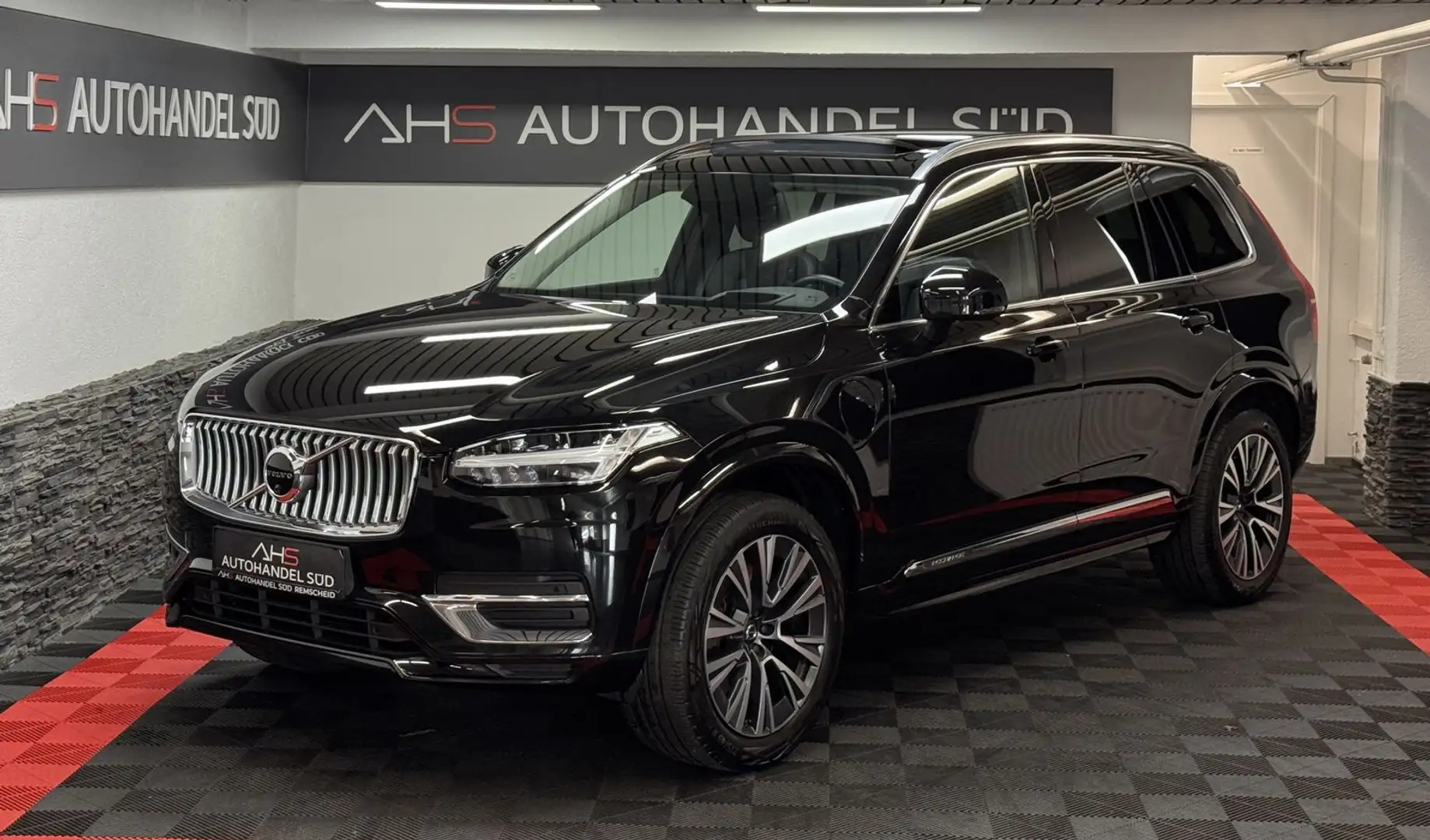 Volvo XC90 Inscription E.R XENIUM*PANO*HUD*LEDER*360° Schwarz - 1
