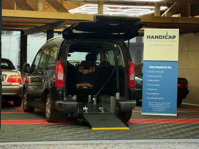 Peugeot Partner Behindertengerecht-Rampe