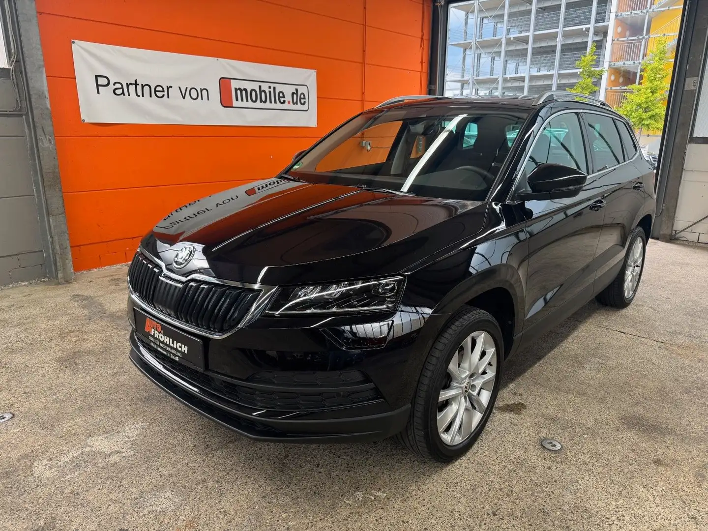 Skoda Karoq 1.5 TSI Style DSG ACC AHK LED Navi Virtual Noir - 1