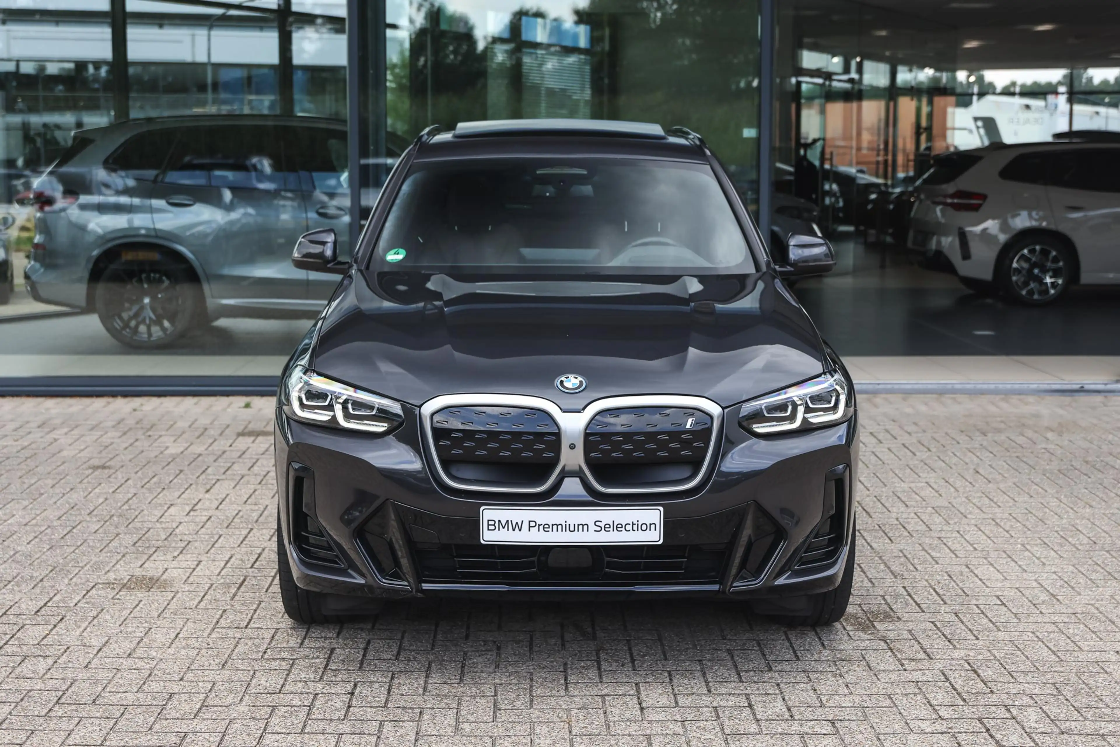 BMW iX3 High Executive / Trekhaak / Sportstoelen / Head-Up — photo 6
