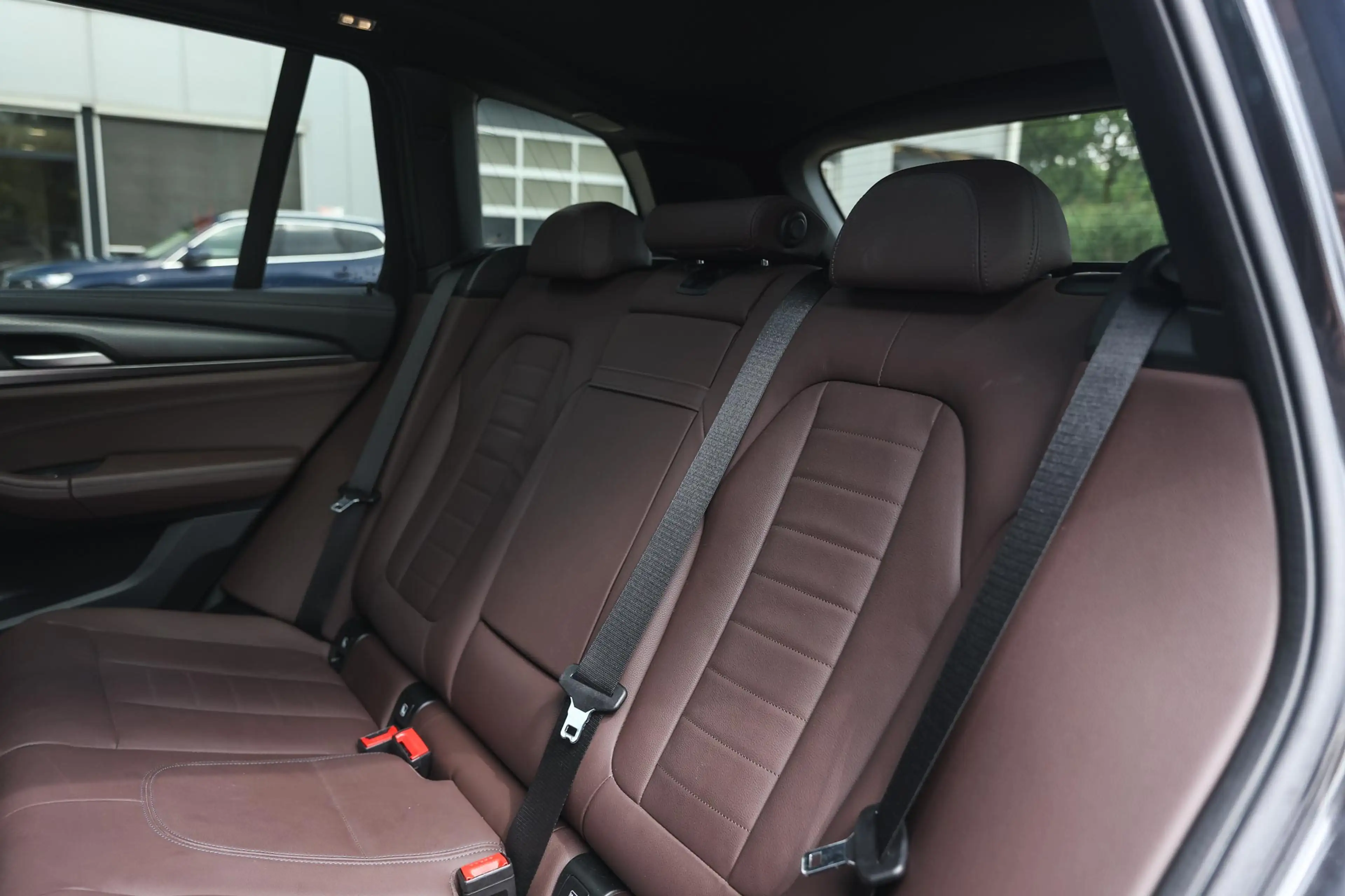BMW iX3 High Executive / Trekhaak / Sportstoelen / Head-Up — photo 12