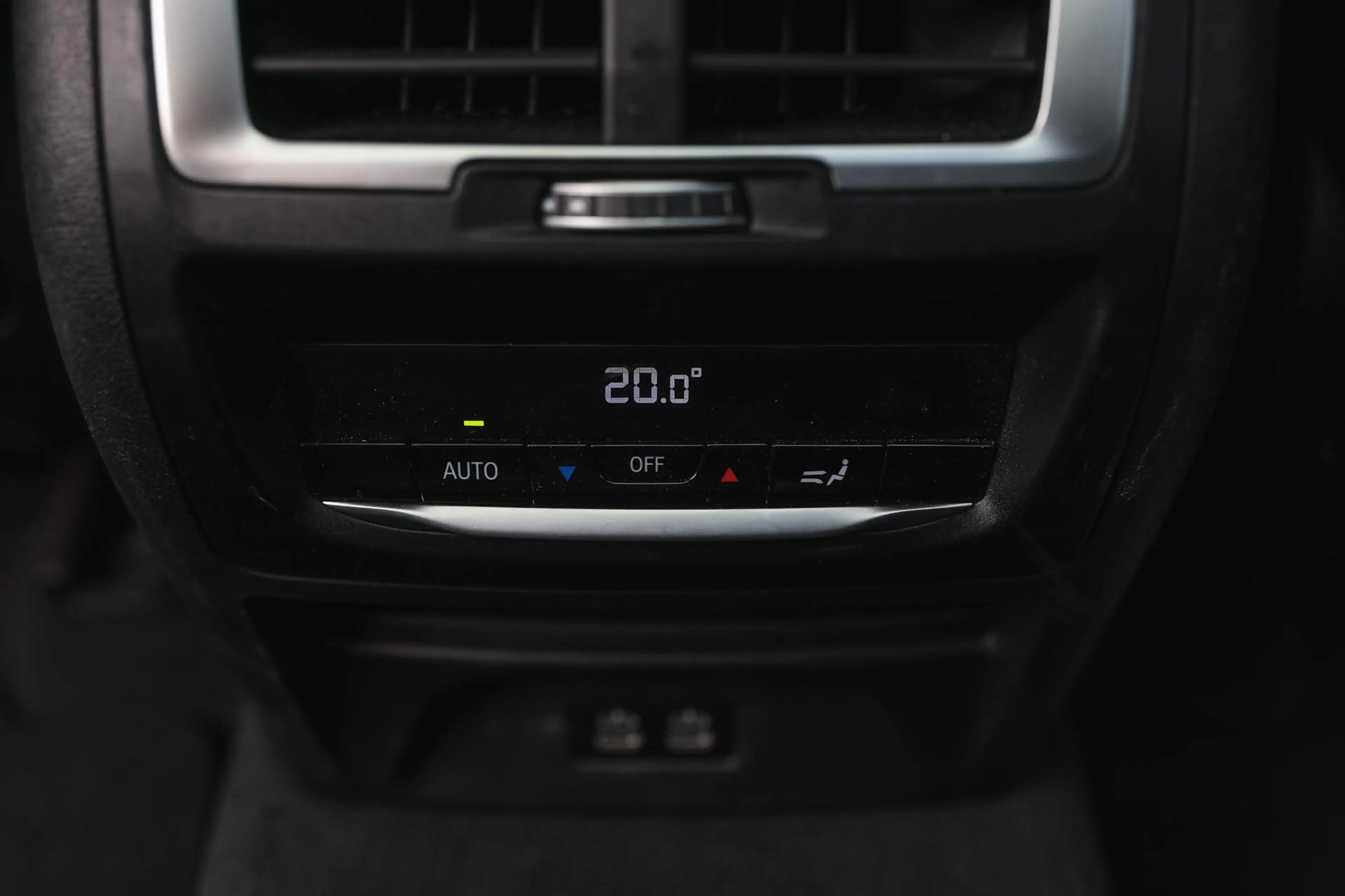 BMW iX3 High Executive / Trekhaak / Sportstoelen / Head-Up — photo 13