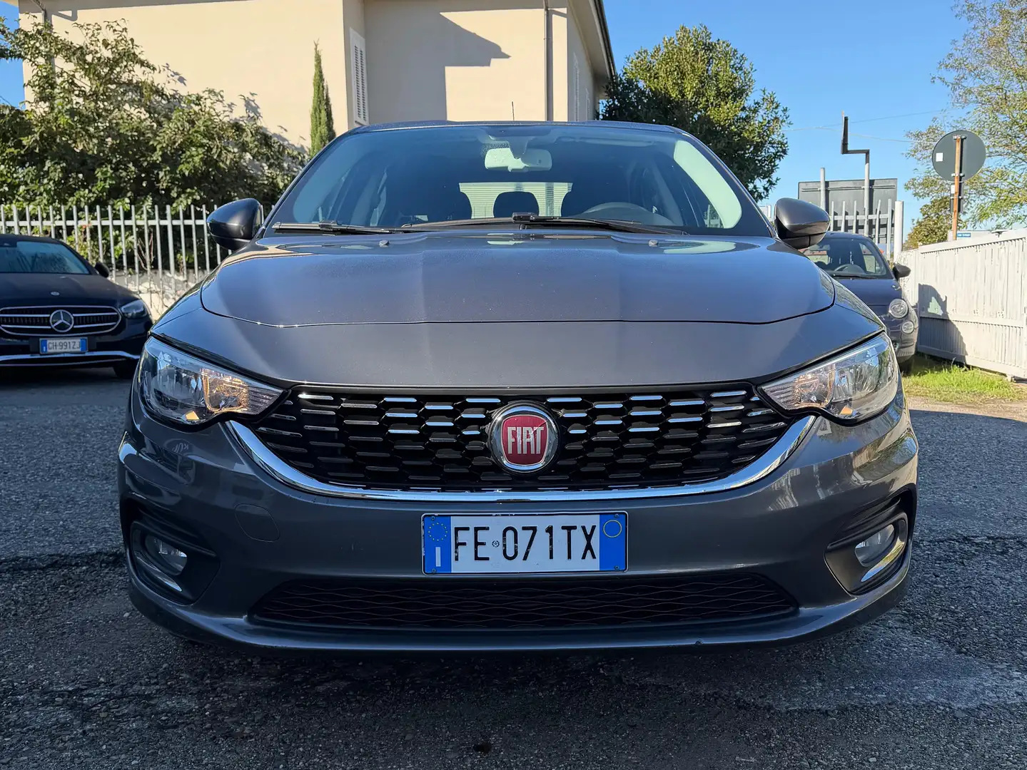 Fiat Tipo Tipo 4 porte II 2016 4p 1.6 mjt Opening Plus 120cv Grijs - 1
