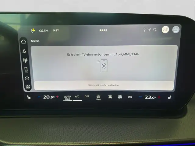 Audi Q3 view 14
