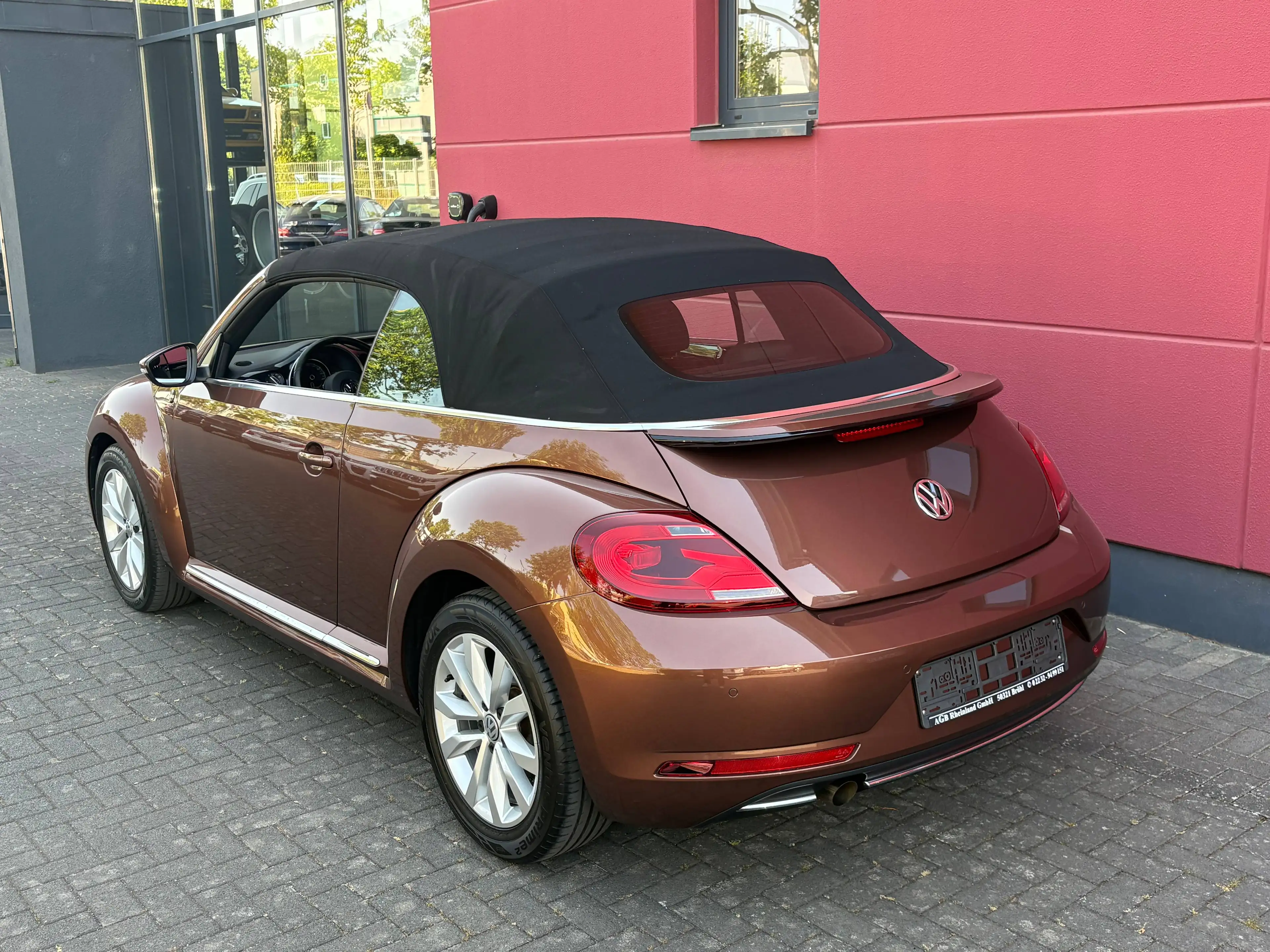 Volkswagen New Beetle CABRIOLET 1.2 TSI SONDERMODELL SOUND NAVI ALU17" 1-HAND TOP! — photo 10