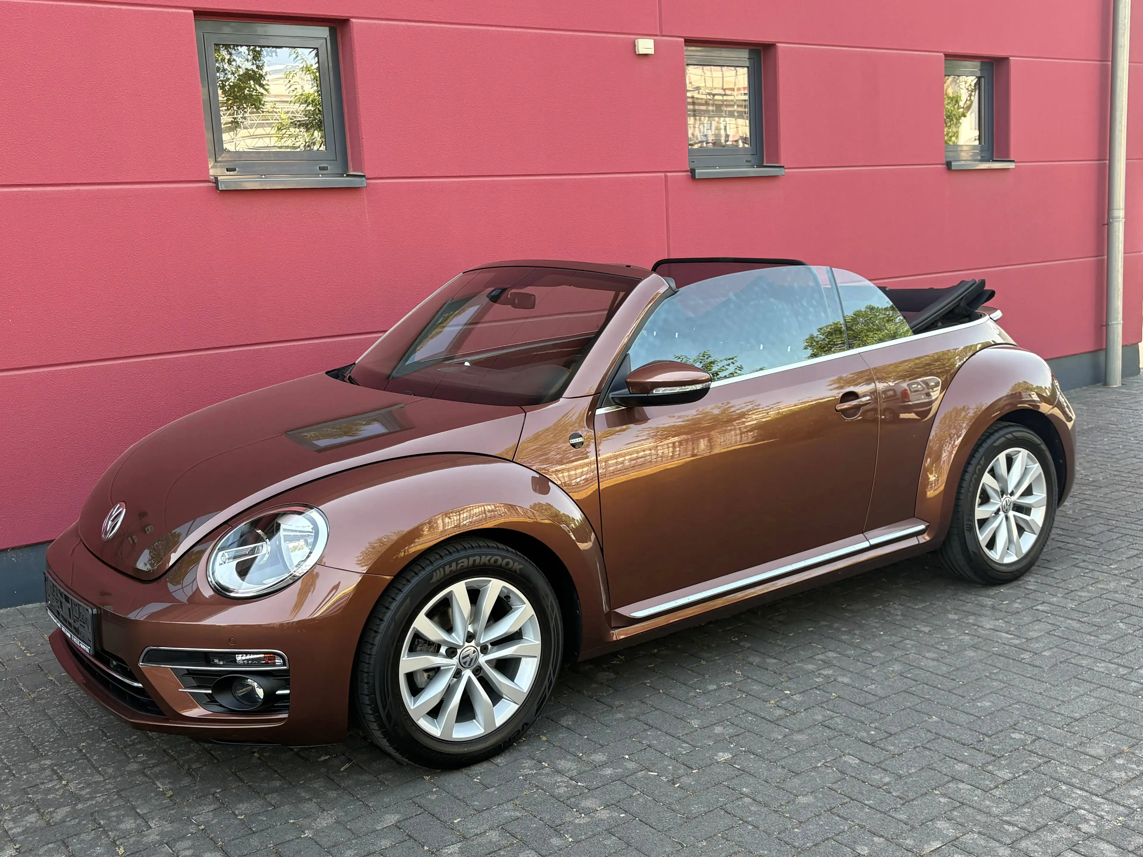Volkswagen New Beetle CABRIOLET 1.2 TSI SONDERMODELL SOUND NAVI ALU17" 1-HAND TOP! — photo 2