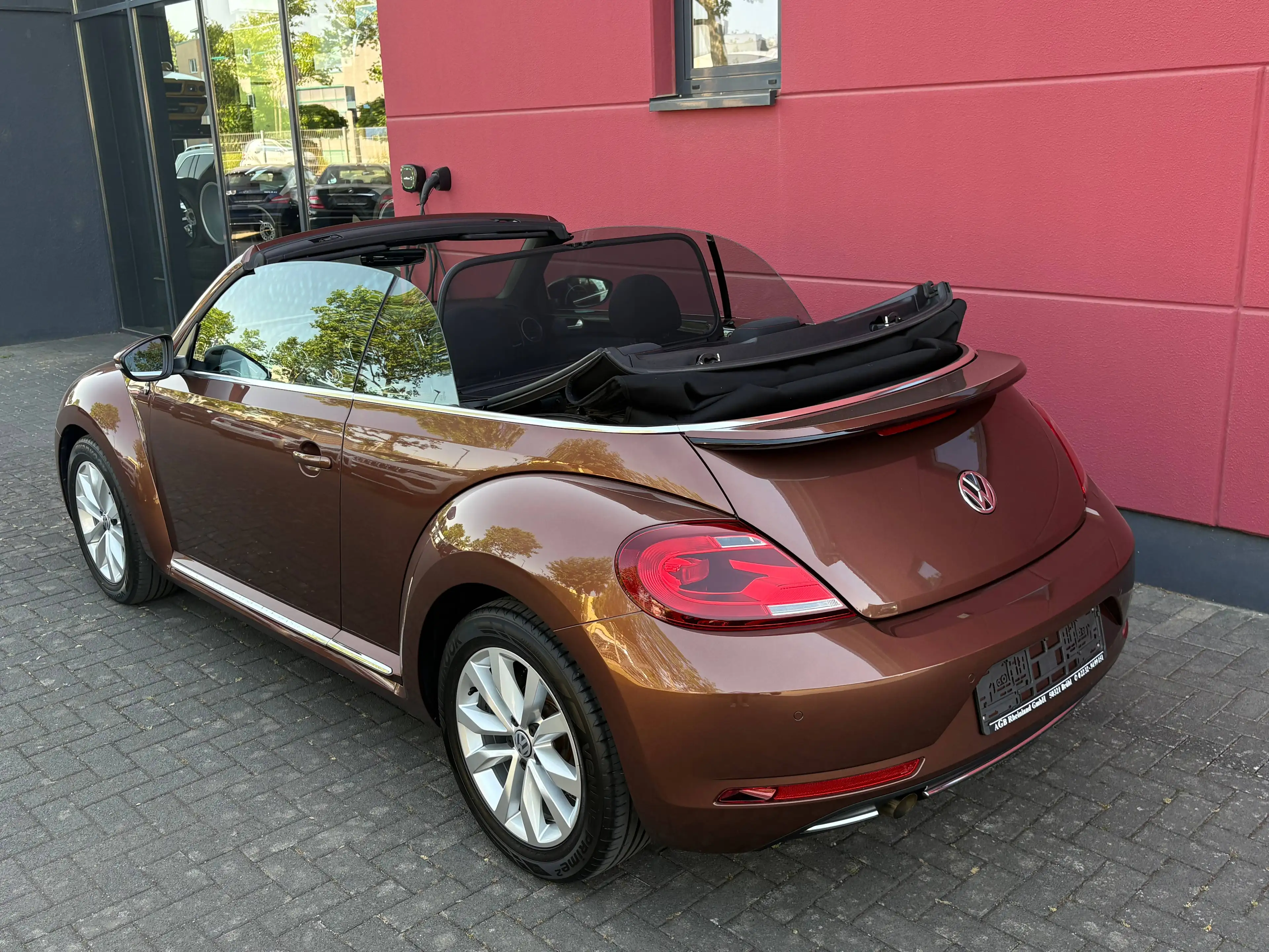 Volkswagen New Beetle CABRIOLET 1.2 TSI SONDERMODELL SOUND NAVI ALU17" 1-HAND TOP!