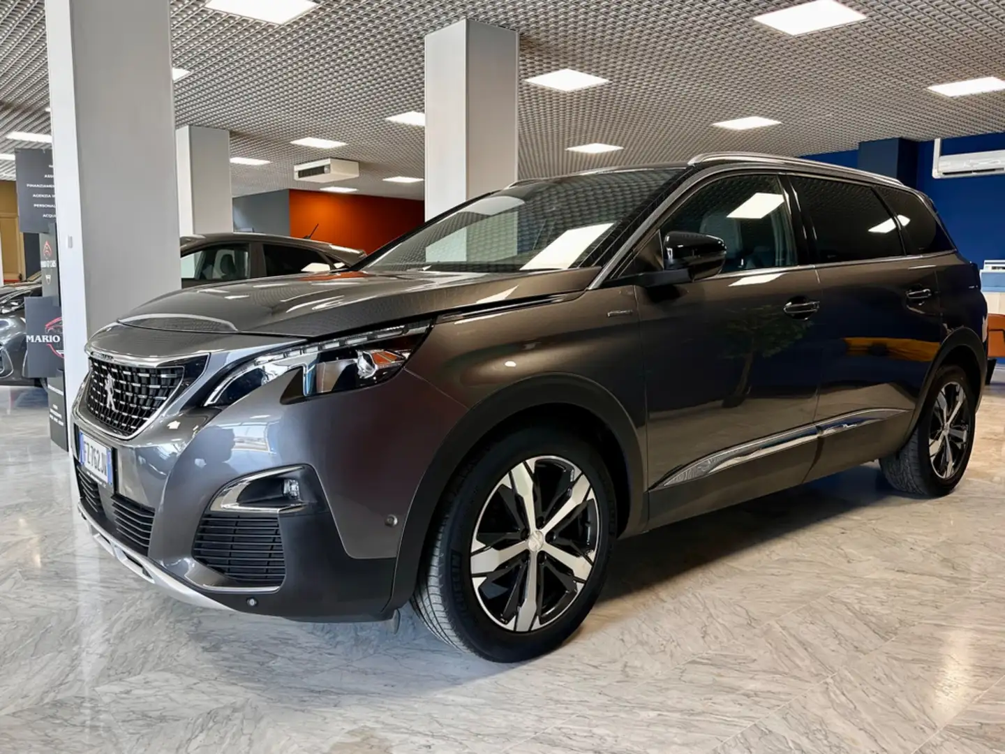 Peugeot 5008 BlueHDi 130 S&S GT Line Grigio - 2