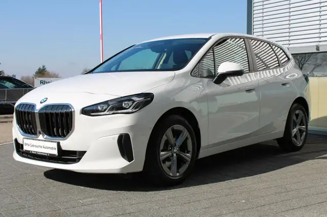 BMW 223 i Active Tourer Navi LED Kamera SH HeadUp DAB