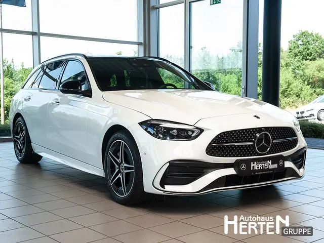 Mercedes-Benz C-Class view 3