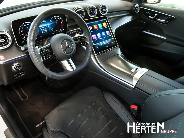 Mercedes-Benz C-Class view 8
