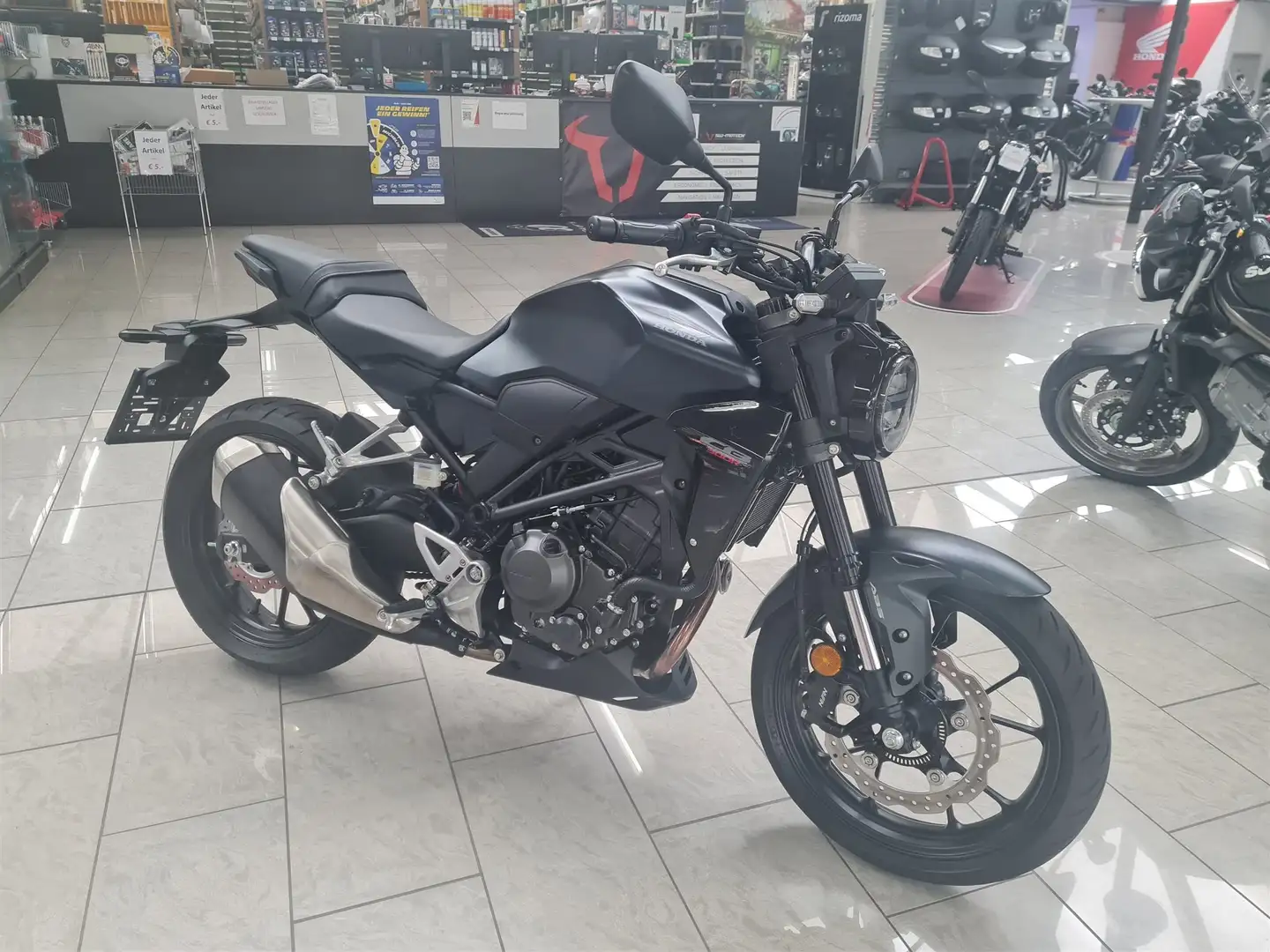 Honda CB 300 Noir - 1