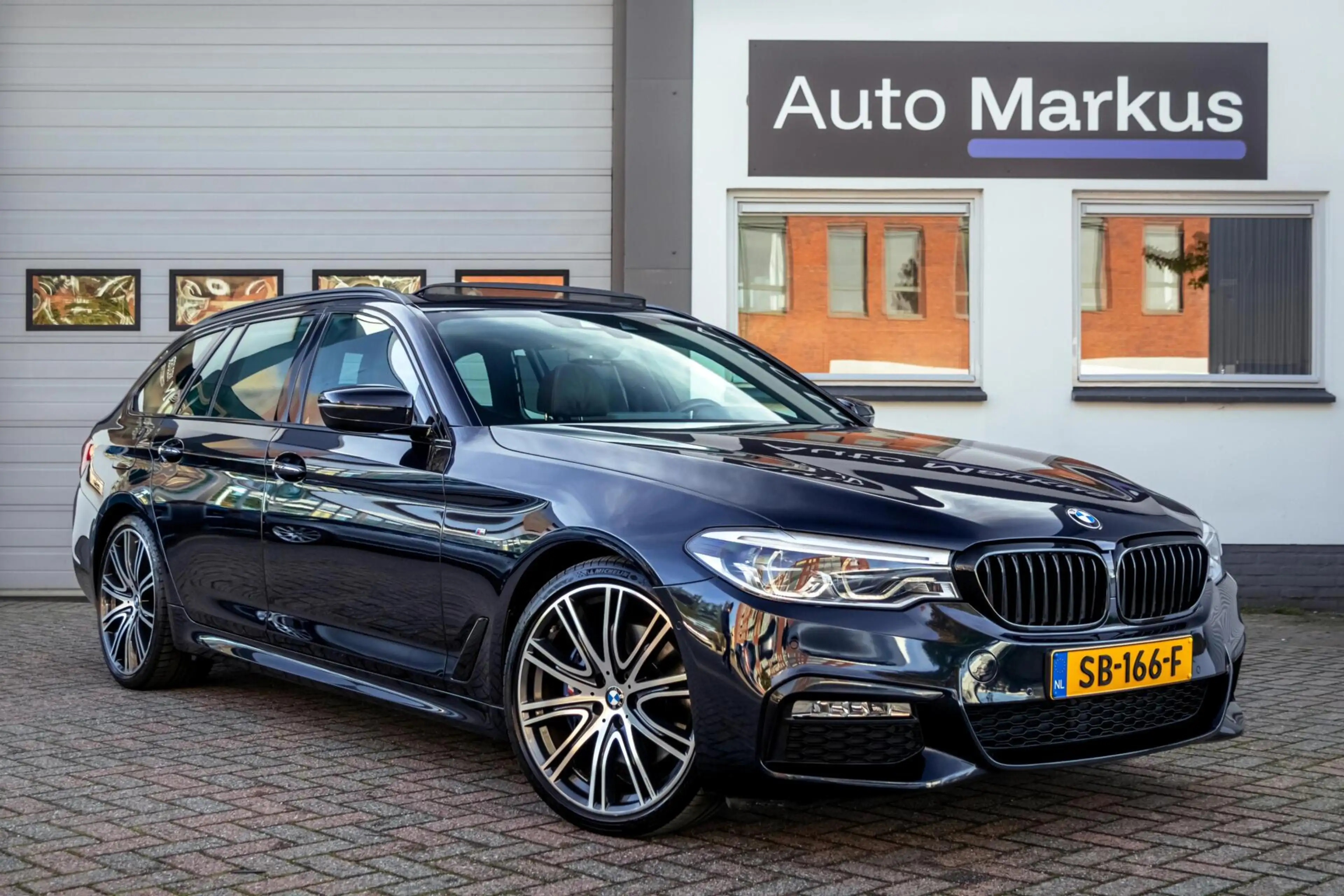 BMW 530 5-serie Touring 530i M-Sport|Pano|HUD|H&K|Nappa|Tr