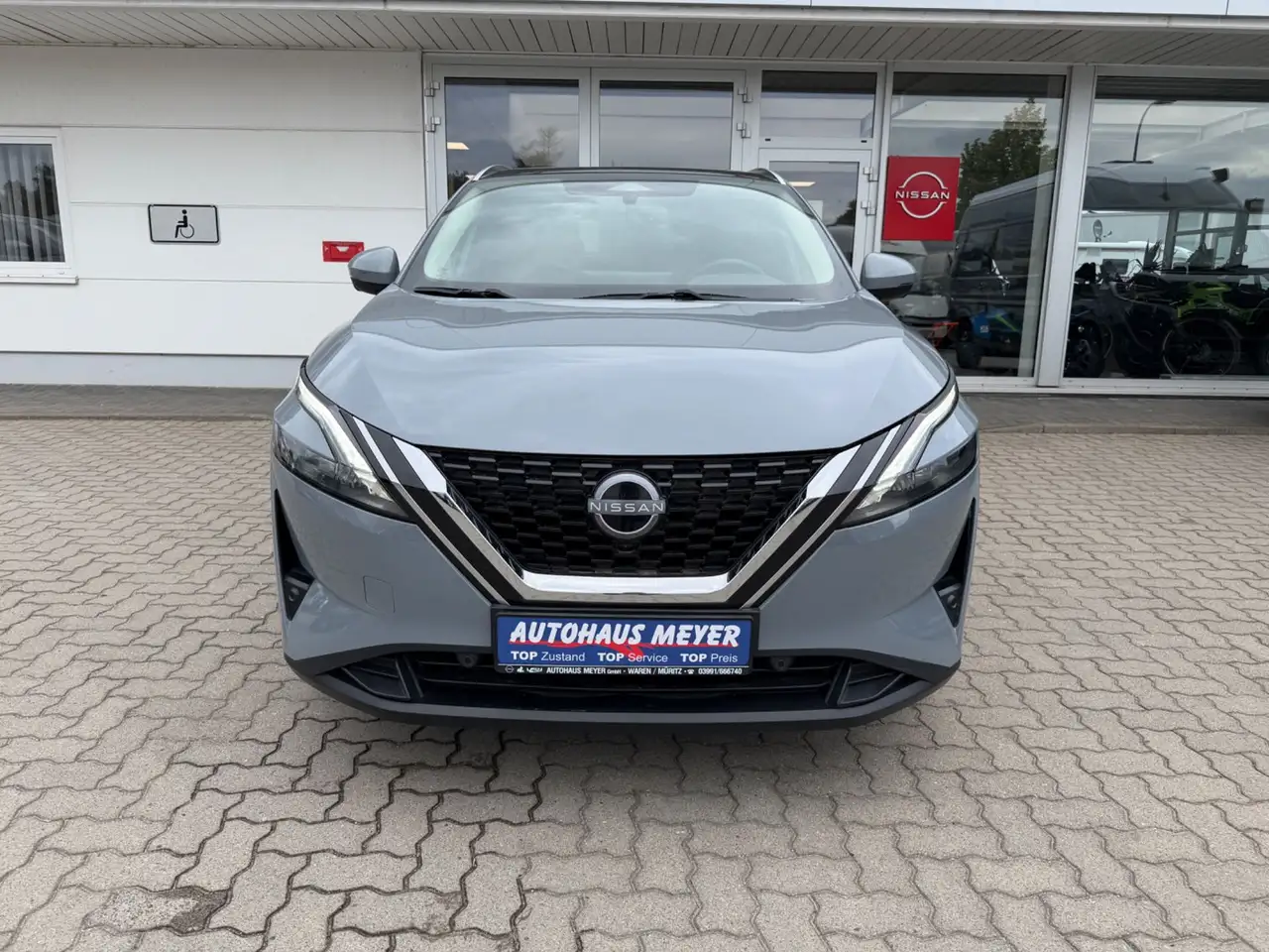 Nissan Qashqai 1.3 N-Connecta Winterpaket Panorama 360°, миниатюра 4